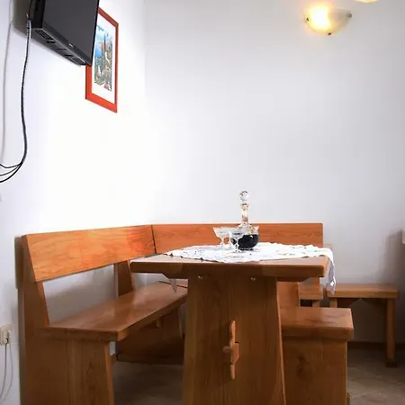Apartment Malo Misto Split